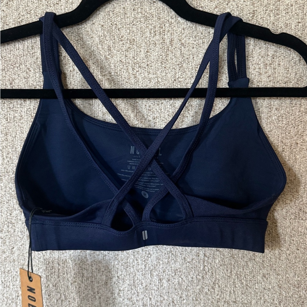 NOBULL Women's Navy Strappy Sports Bra- size Medium, NWT! - Picture 2 of 2